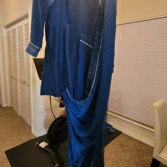 Aztec blue pant saree - Picture 3 of 3